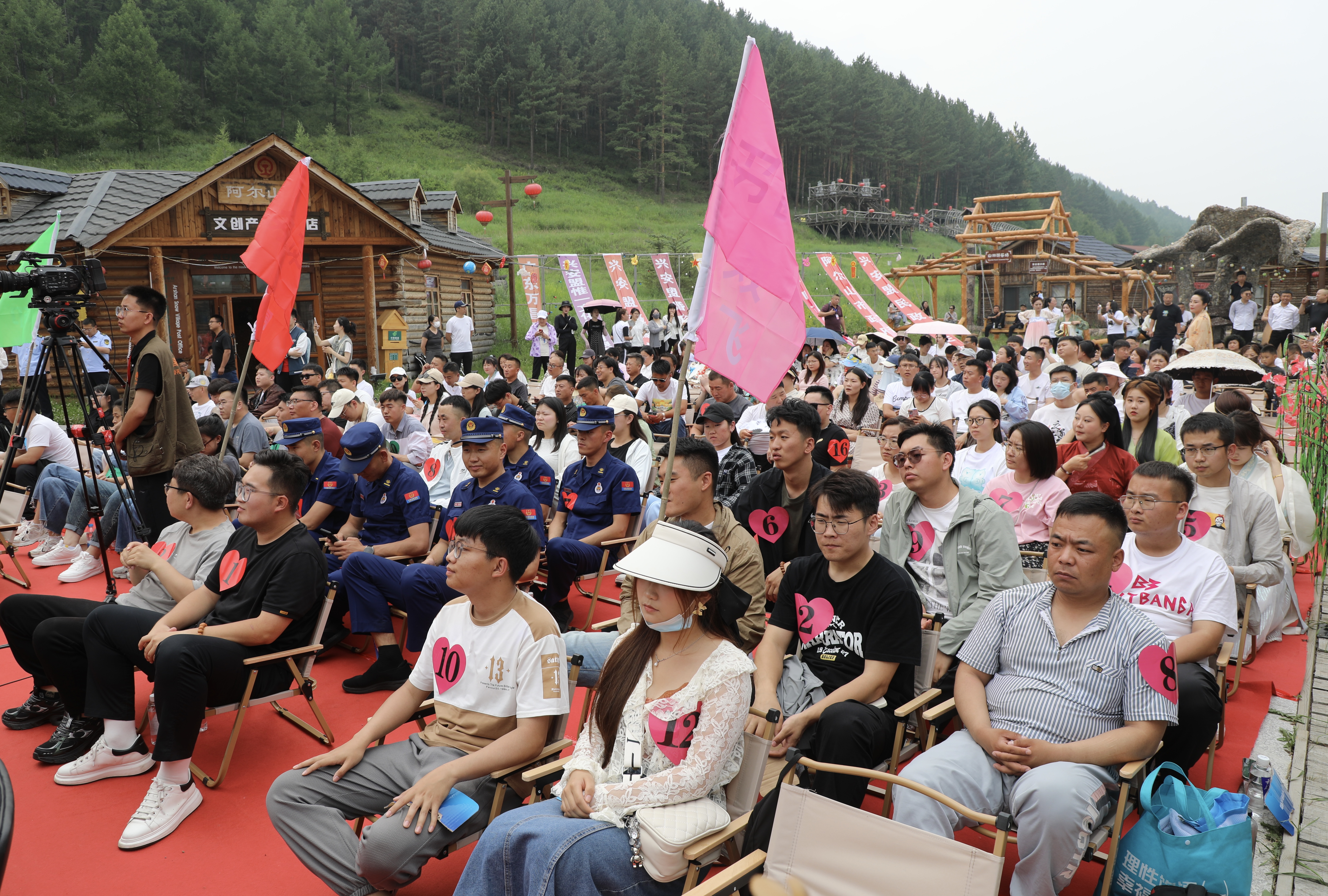 “婚礼大绣球·抛出正能量”婚礼中国大爱传递暨兴安盟第二届远行式婚旅联谊交友活动在阿尔山举办