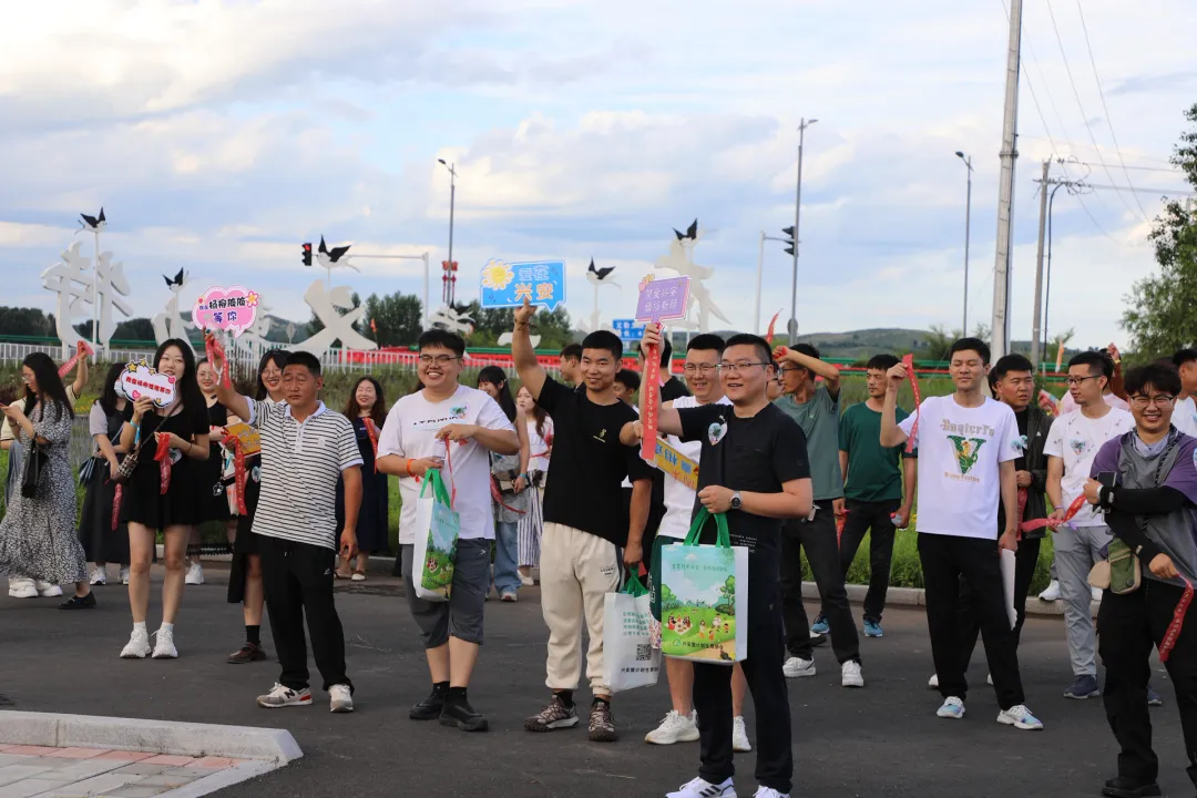 杨柳依依聚良缘 婚俗新风谱新篇——首场“周末喜相逢”系列活动——“杨柳依依 与子相期”启动啦！